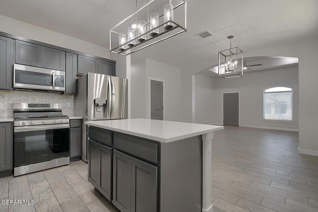 14936 Mike A Mendoza Avenue, El Paso, TX 79938