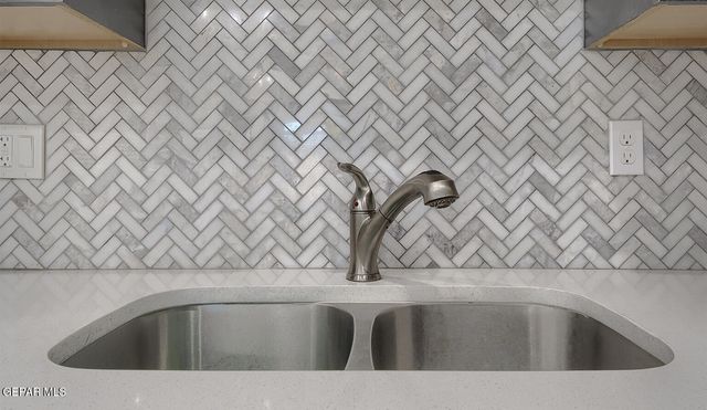 14936 Mike A Mendoza Avenue, El Paso, TX 79938