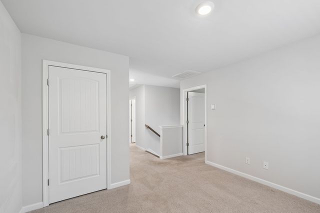 1045 Altavista Ln, Smyrna, TN 37167