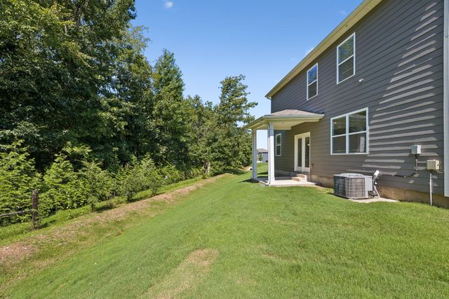 1045 Altavista Ln, Smyrna, TN 37167