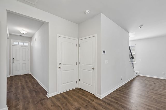 1045 Altavista Ln, Smyrna, TN 37167