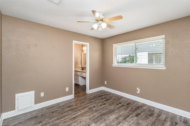 415 Enchanted Trail Drive, Spring, TX 77388