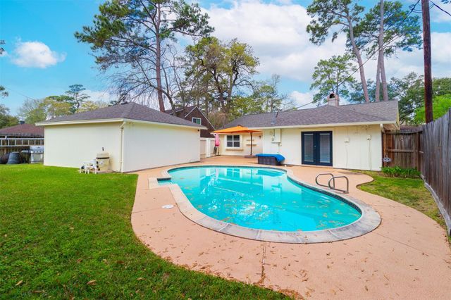 415 Enchanted Trail Drive, Spring, TX 77388