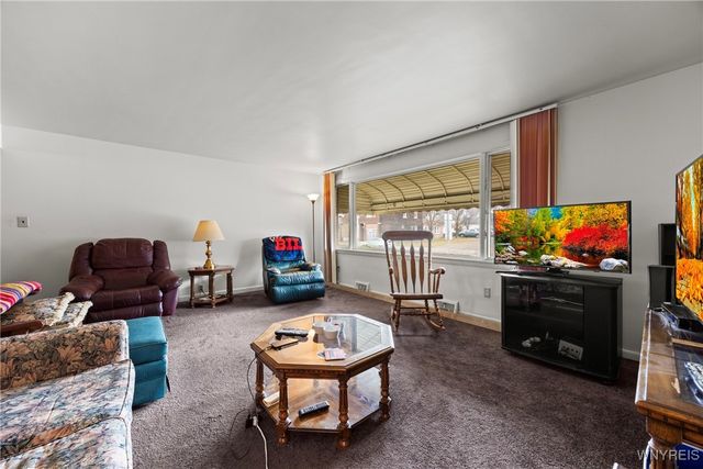 1740 Clinton Street, Buffalo, NY 14206