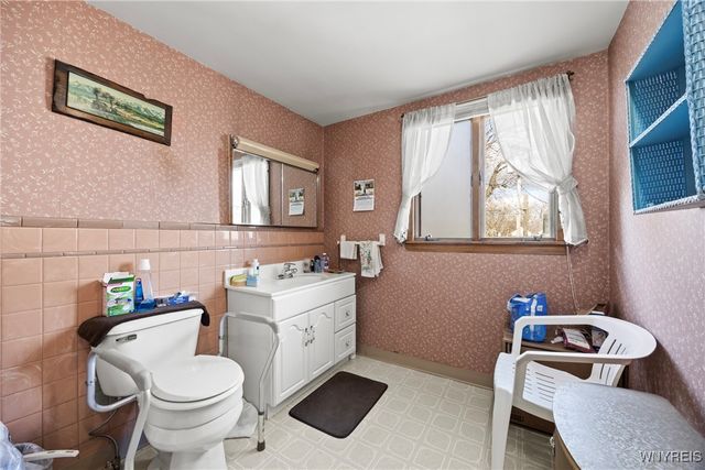 1740 Clinton Street, Buffalo, NY 14206