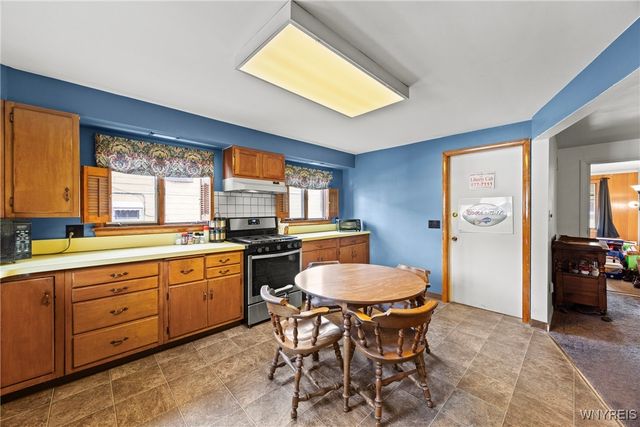 1740 Clinton Street, Buffalo, NY 14206