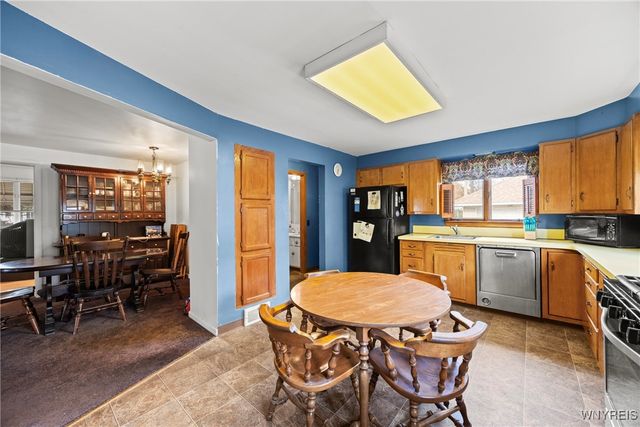 1740 Clinton Street, Buffalo, NY 14206