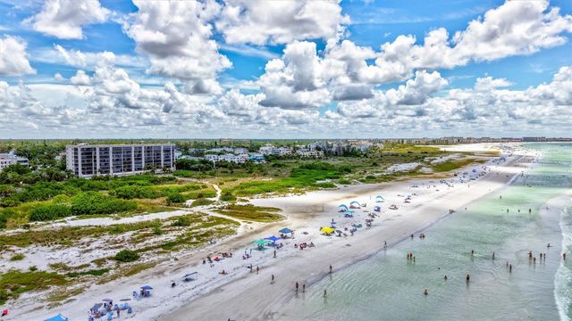 420 BEACH ROAD 508, Sarasota, FL 34242