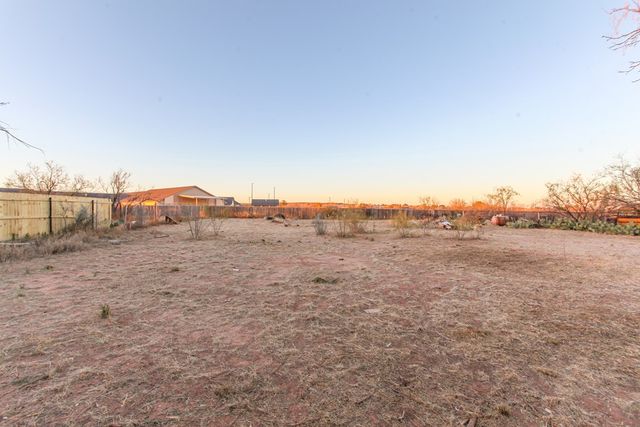 2202 Carl St, Big Spring, TX 79720