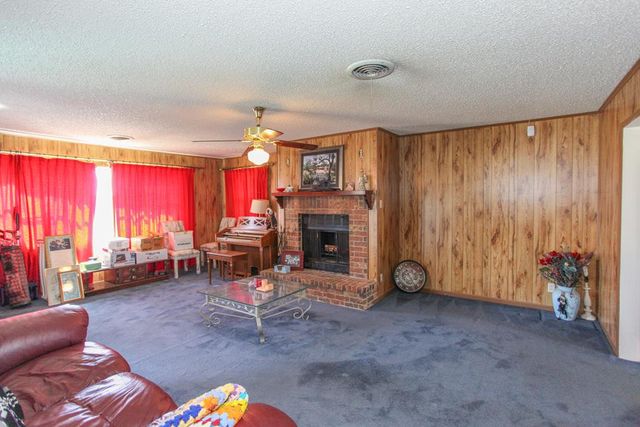 2202 Carl St, Big Spring, TX 79720