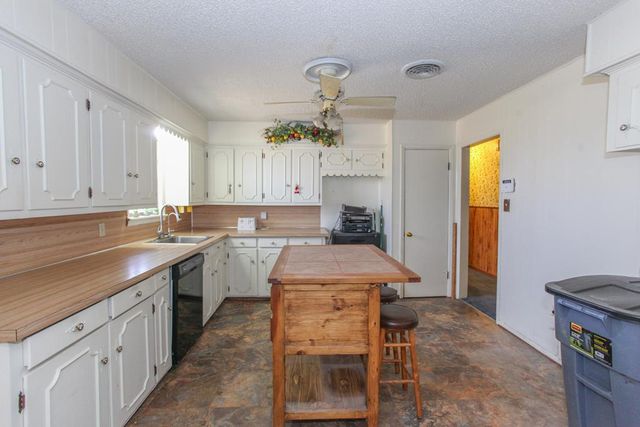 2202 Carl St, Big Spring, TX 79720