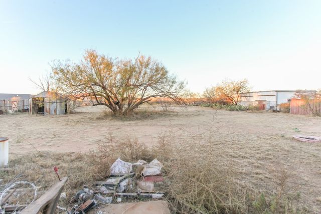 2202 Carl St, Big Spring, TX 79720