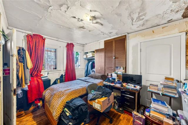 5356 Chesley, Los Angeles, CA 90043