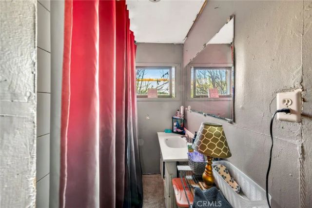 5356 Chesley, Los Angeles, CA 90043