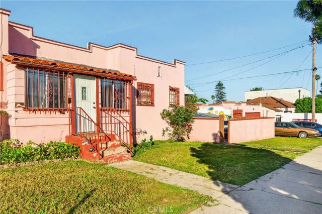 5356 Chesley, Los Angeles, CA 90043