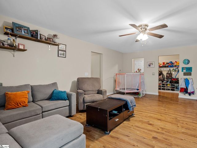 112 Canebrake Circle, Greer, SC 29650