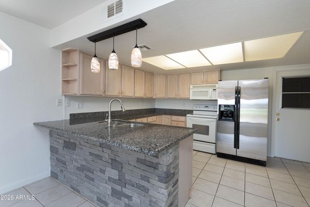 12003 S TONOPAH Drive, Phoenix, AZ 85044