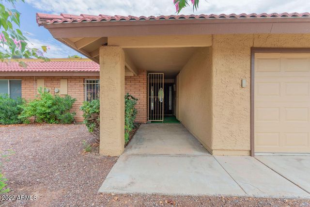 12003 S TONOPAH Drive, Phoenix, AZ 85044