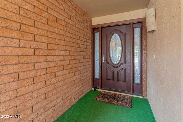 12003 S TONOPAH Drive, Phoenix, AZ 85044