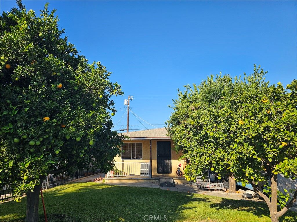 7937 Woodman, Panorama City, CA 91402 — exterior