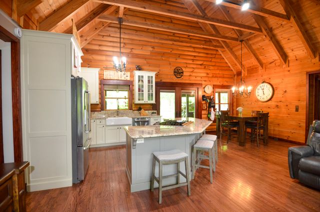 562 Brier Branch Road, Graysville, TN 37338