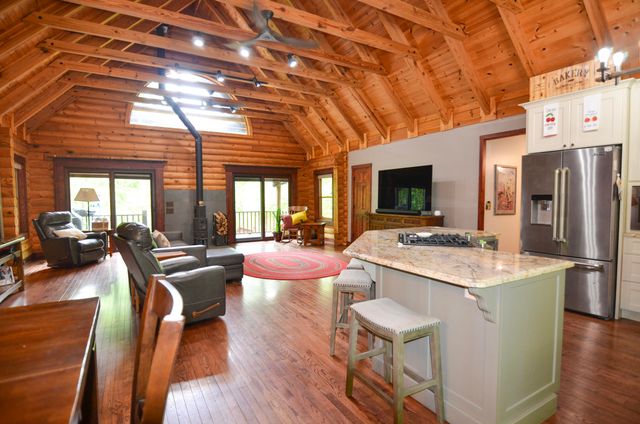 562 Brier Branch Road, Graysville, TN 37338