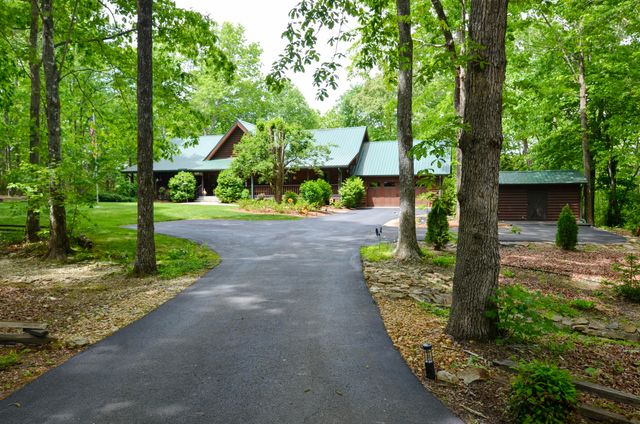 562 Brier Branch Road, Graysville, TN 37338