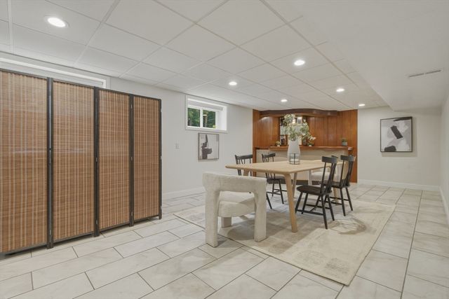 4 Gowing Rd, Wilmington, MA 01887