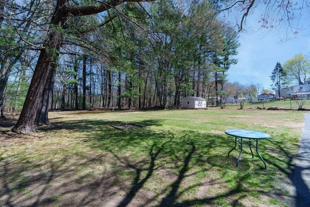 4 Gowing Rd, Wilmington, MA 01887