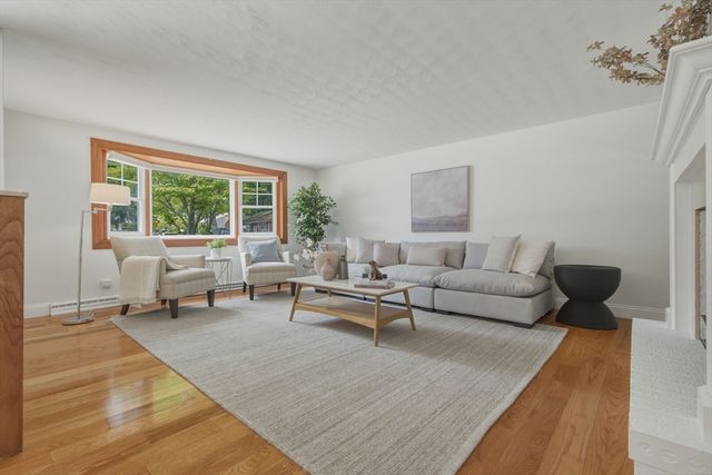 4 Gowing Rd, Wilmington, MA 01887
