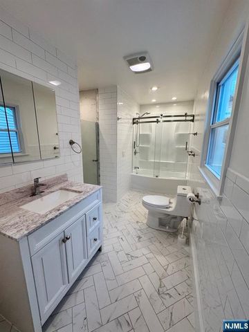 13 Minnisink Road, Totowa, NJ 07512