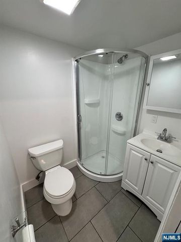 13 Minnisink Road, Totowa, NJ 07512