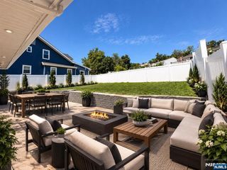 13 Minnisink Road, Totowa, NJ 07512