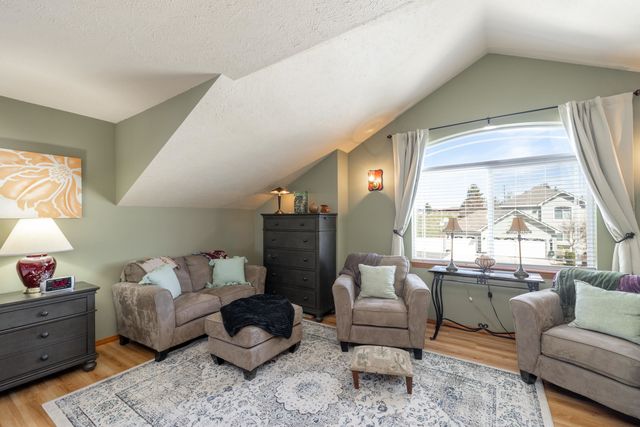 17922 E 11th Ct, Greenacres, WA 99016