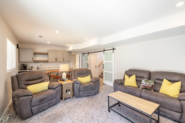 17922 E 11th Ct, Greenacres, WA 99016