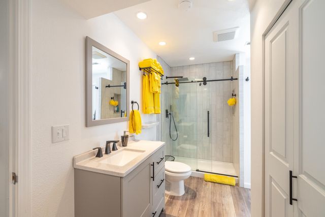 17922 E 11th Ct, Greenacres, WA 99016