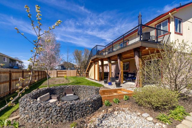 17922 E 11th Ct, Greenacres, WA 99016