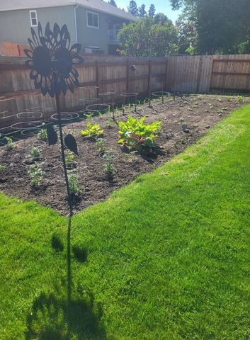 17922 E 11th Ct, Greenacres, WA 99016