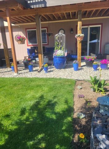 17922 E 11th Ct, Greenacres, WA 99016