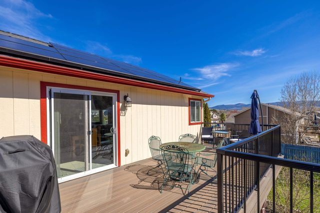 17922 E 11th Ct, Greenacres, WA 99016