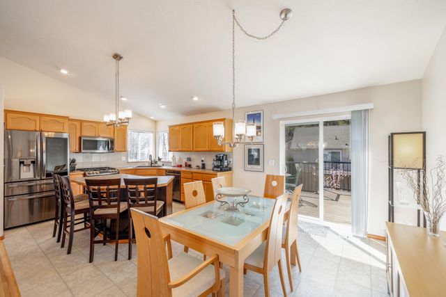 17922 E 11th Ct, Greenacres, WA 99016