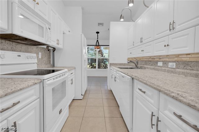 2610 40th ST W, Lehigh Acres, FL 33971