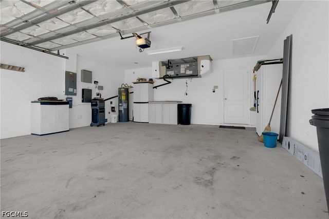 2610 40th ST W, Lehigh Acres, FL 33971