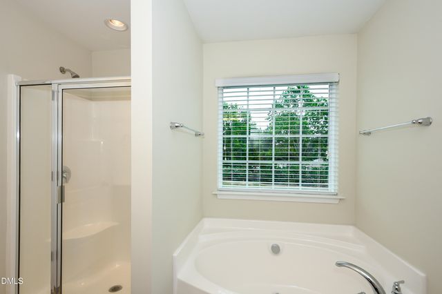 4015 Bow Court, Burlington, NC 27215