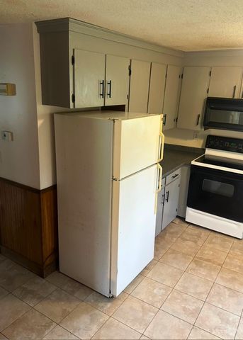 260 Charles Street, Farmington, NH 03835