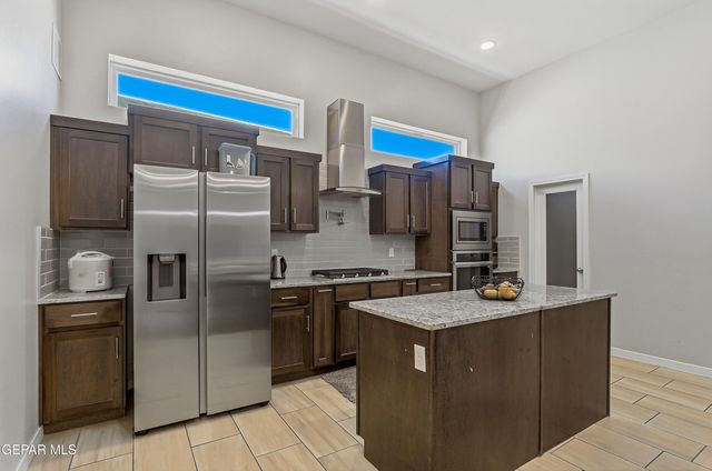 2331 Enchanted Eagle Lane, El Paso, TX 79911