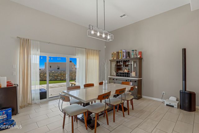 2331 Enchanted Eagle Lane, El Paso, TX 79911