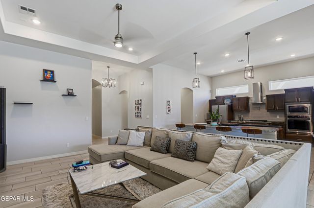 2331 Enchanted Eagle Lane, El Paso, TX 79911