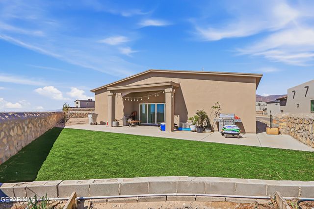 2331 Enchanted Eagle Lane, El Paso, TX 79911