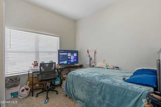 2331 Enchanted Eagle Lane, El Paso, TX 79911